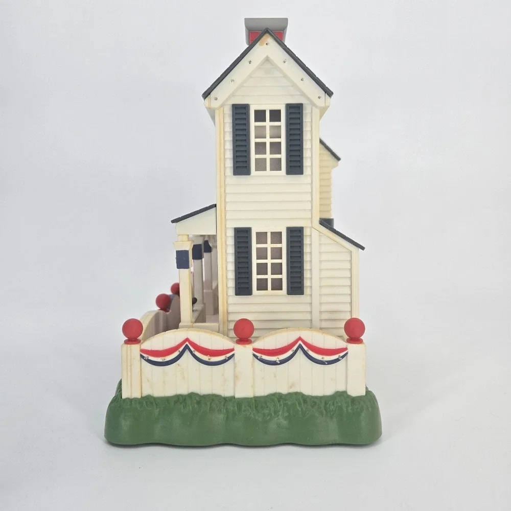 Avon 4th of July Patriotic Lighted Fiber Optic American House Complete